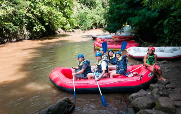 Jelajahi Keindahan Sungai Ayung Bali