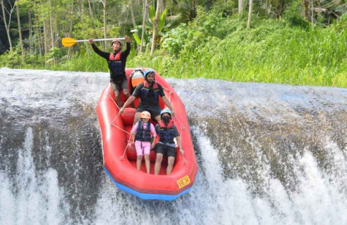 Rafting Sungai Telaga Waja Karangasem - Tour Penglipuran